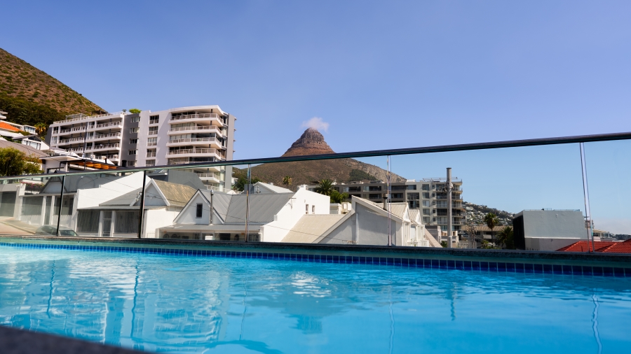 2 Bedroom Property for Sale in Sea Point Western Cape